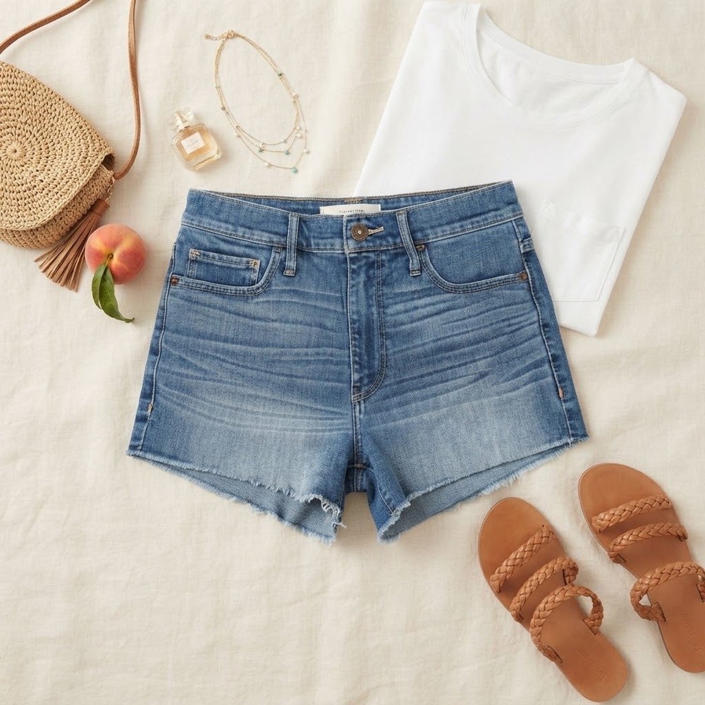 Abercrombie & Fitch High Rise Denim Cut Off Shorts Medium Wash Size 2 W26